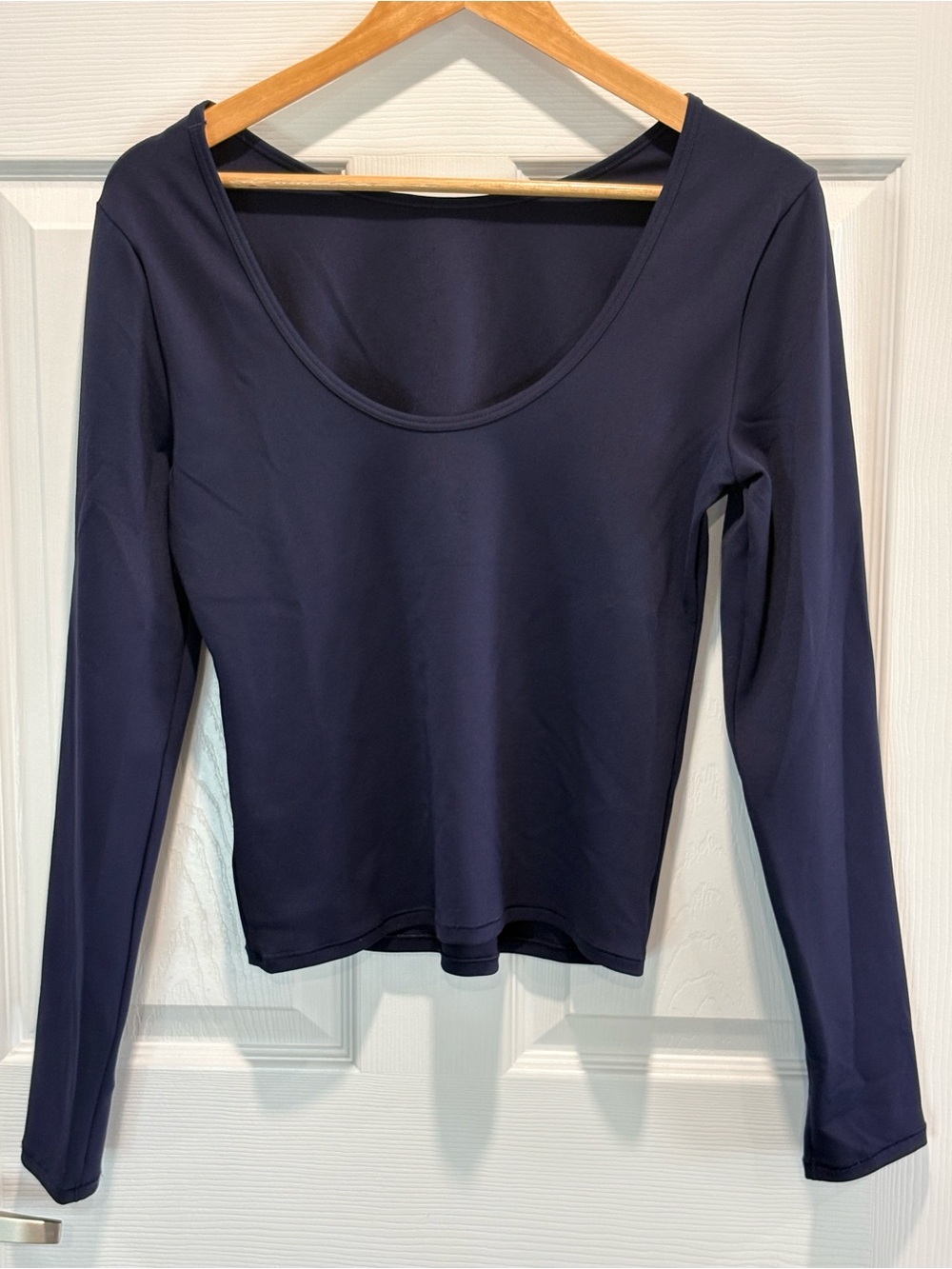 NWT GapFit Smooth Boatneck Long Sleeve Scoop Top Athletic, Navy Blue, L Tall